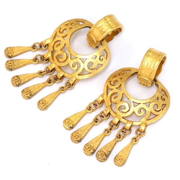 CHANEL CC Logos Fringe Hoop Clip-On Earrings Gold Tone 95P Auth - Picture 4 of 5